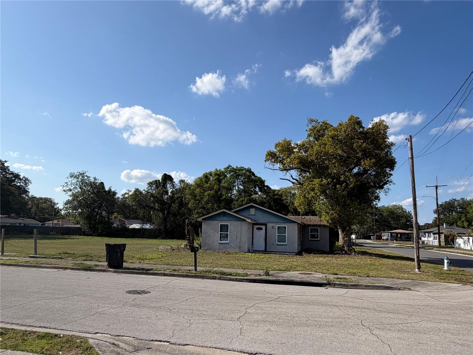 701 23RD STREET photo 3