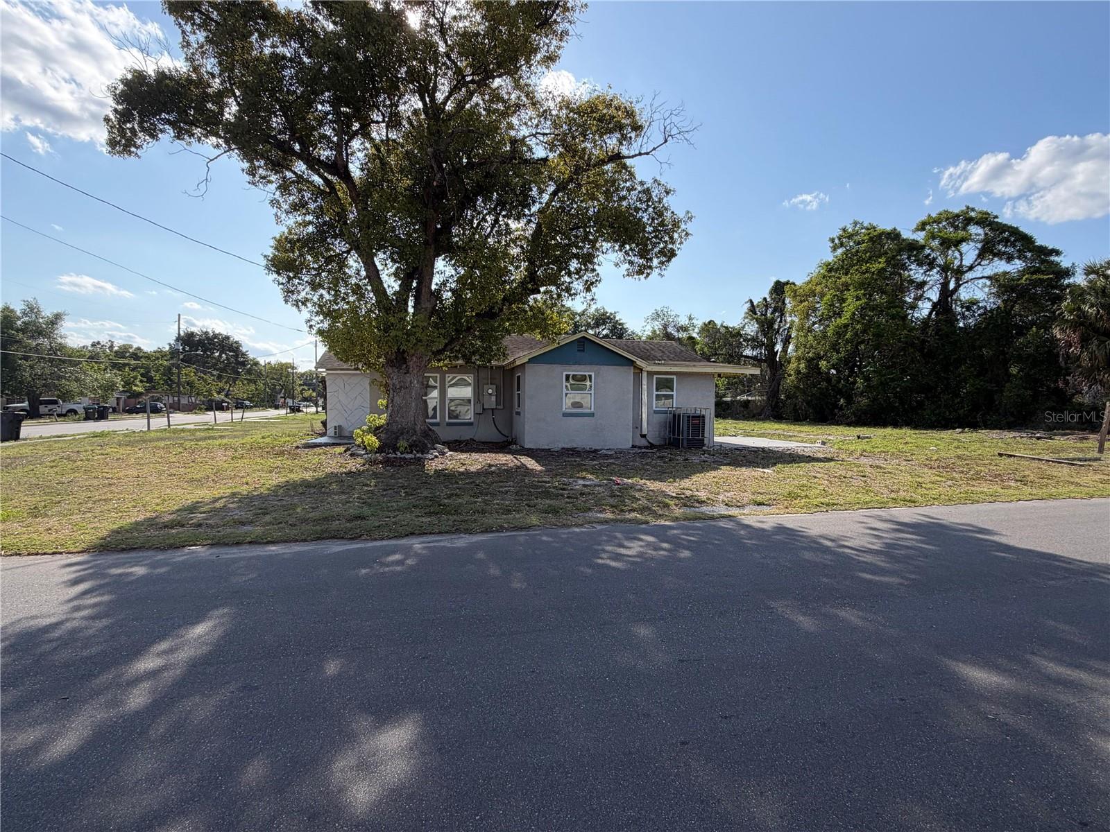 701 23RD STREET photo 4