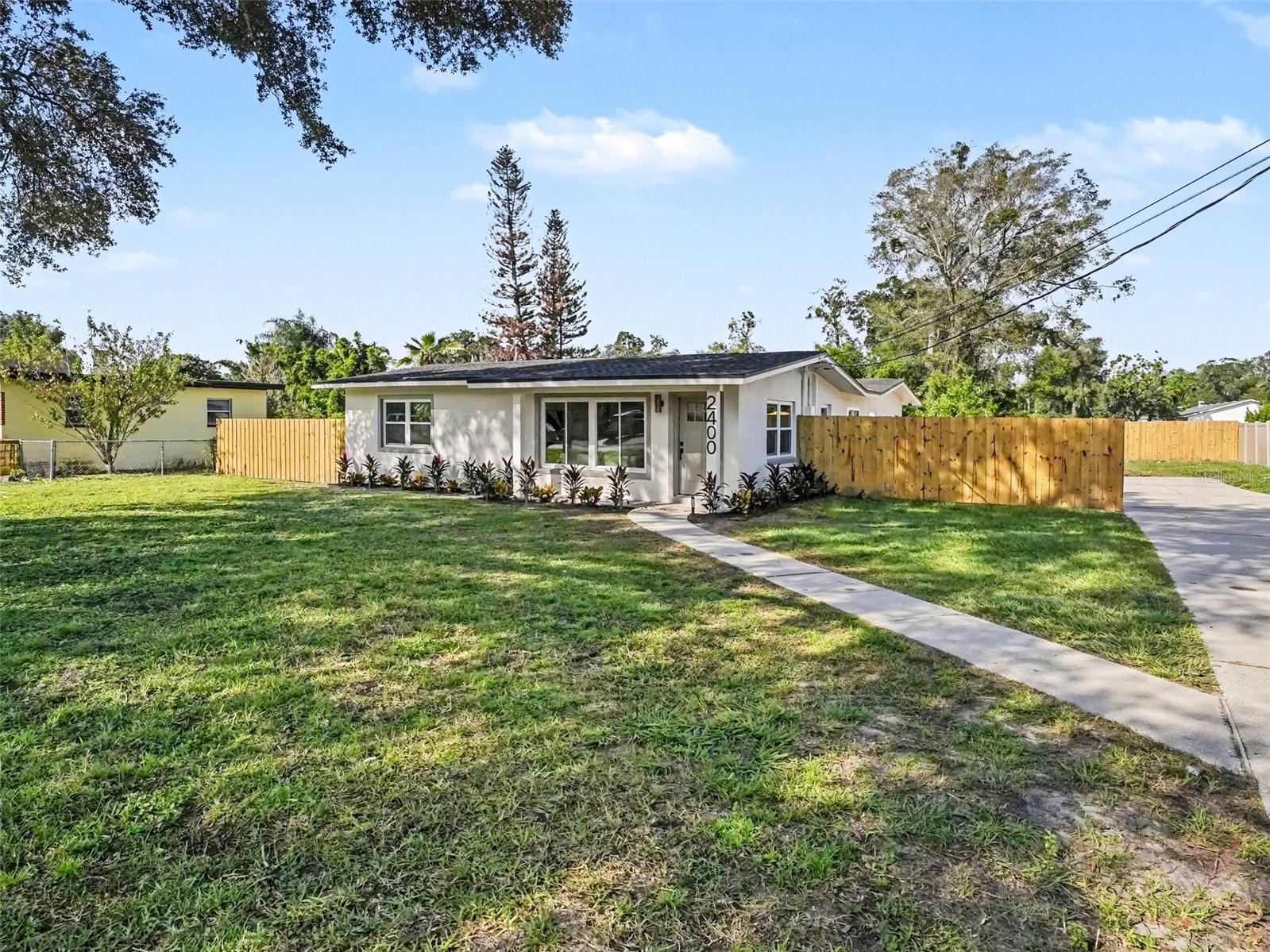 2400 REST HAVEN AVENUE photo 2