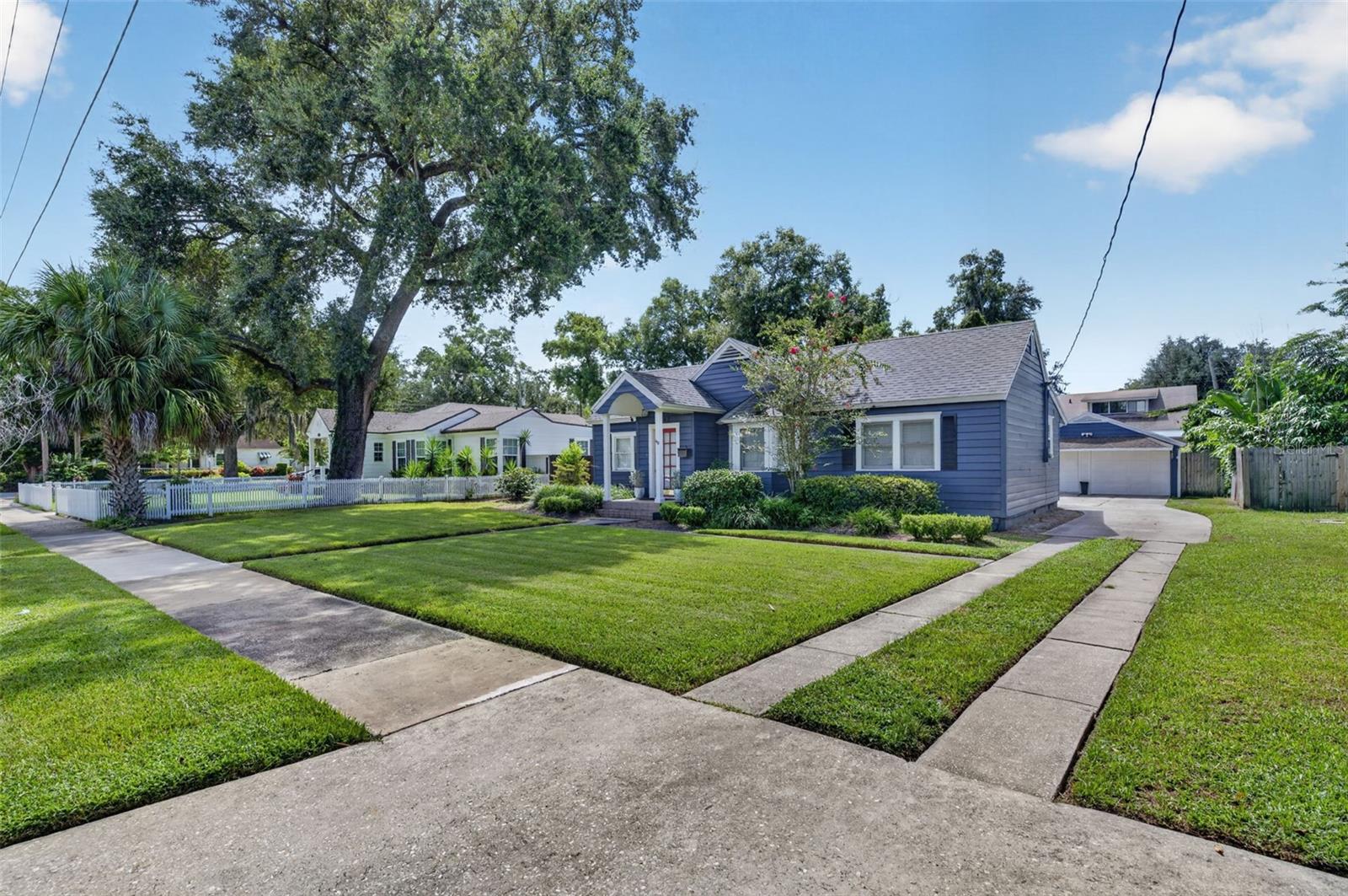 1242 E RIDGEWOOD STREET photo 3