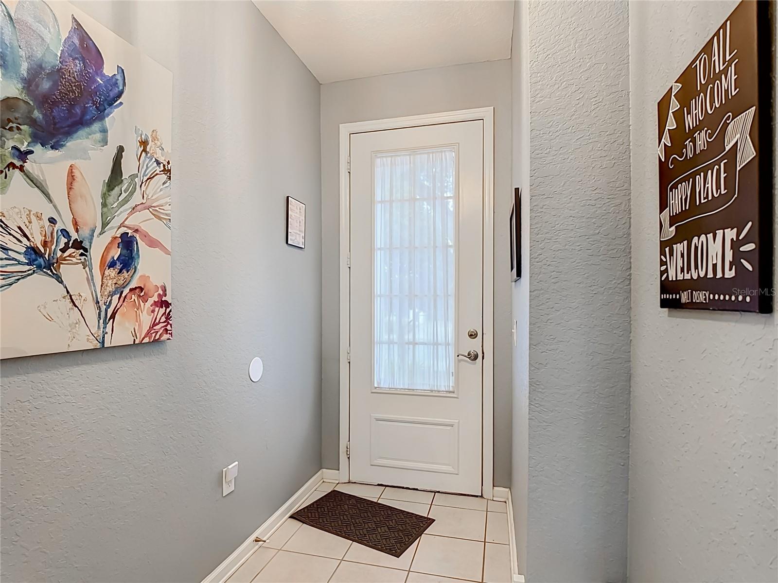 2592 Maneshaw Lane — photo 4 of 60