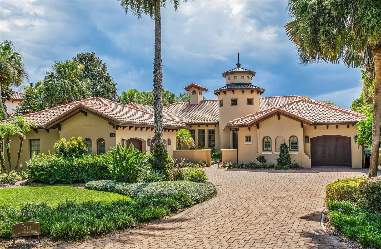 9310 ISLEWORTH GARDENS DRIVE photo 3
