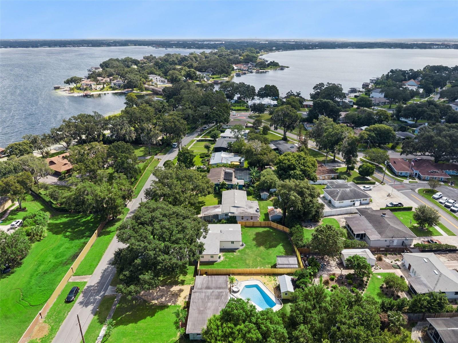 1602 OVERLOOK ROAD photo 2