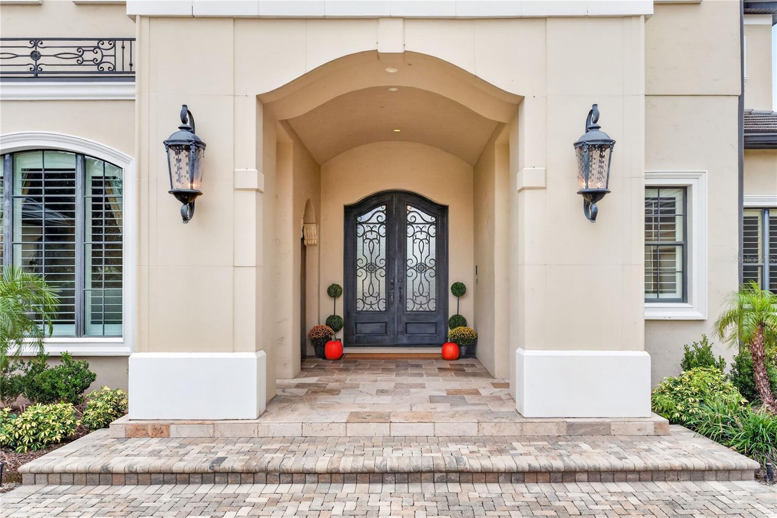 6113 GROSVENOR SHORE DRIVE photo 4