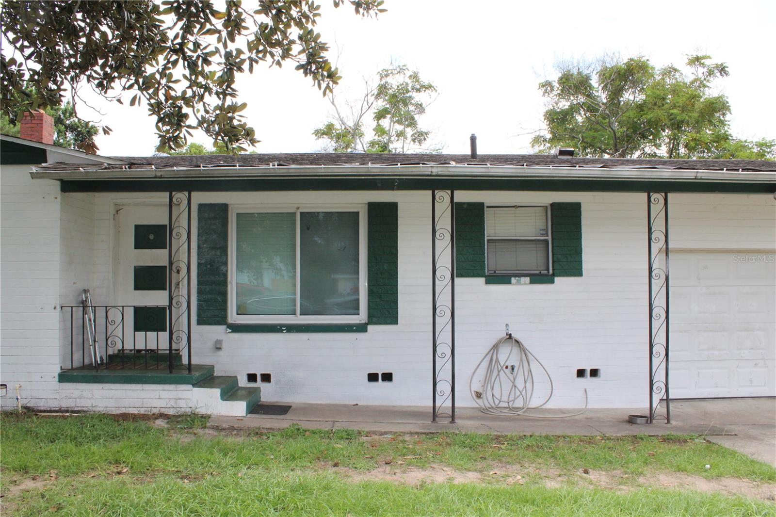 1638 GRAND STREET photo 2