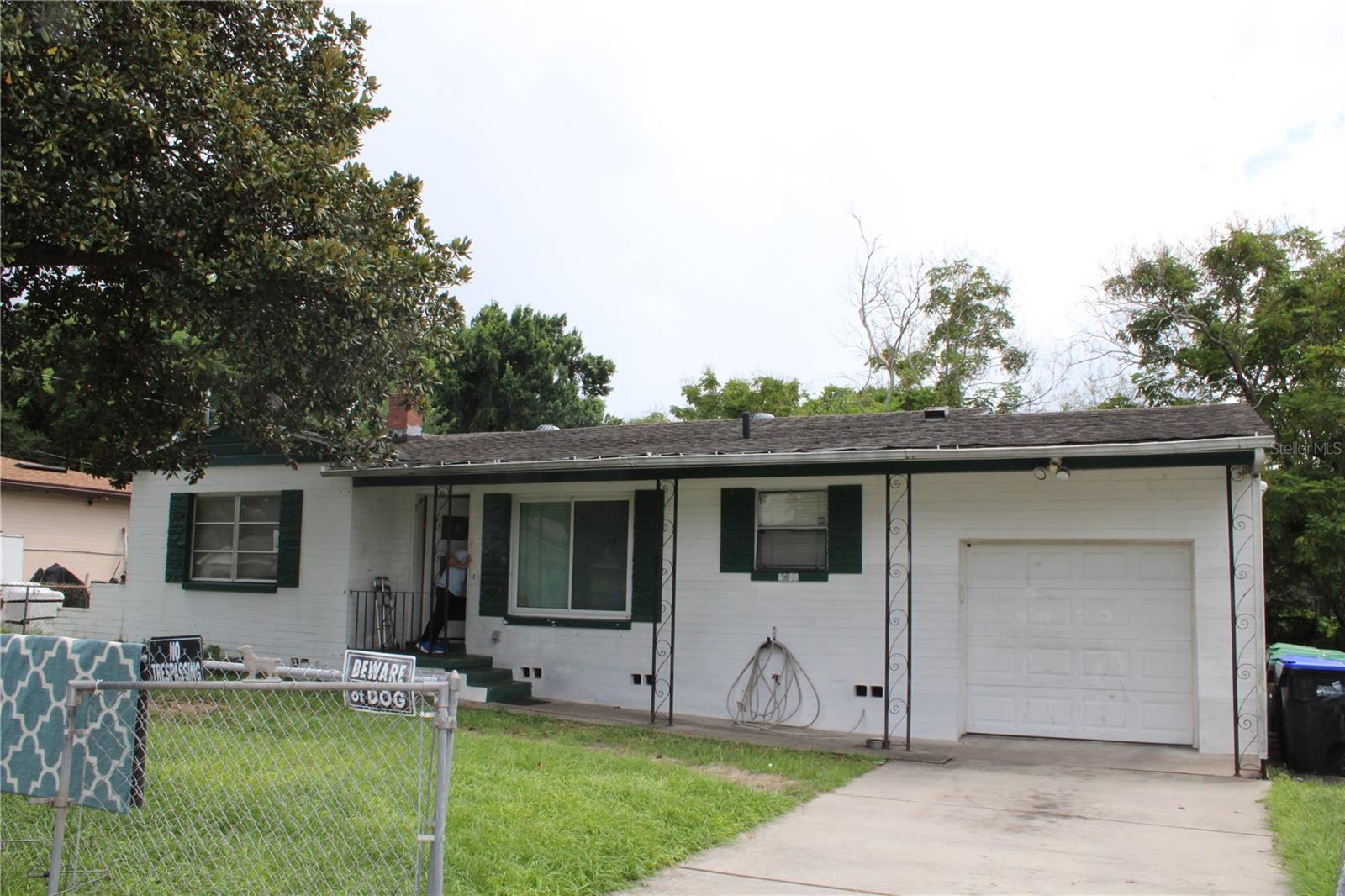 1638 GRAND STREET photo 4