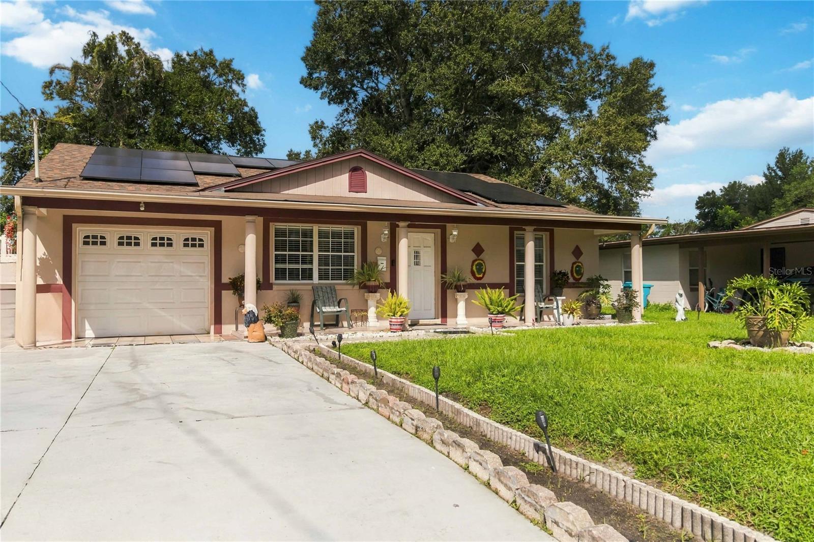 1530 GUINYARD WAY photo 3