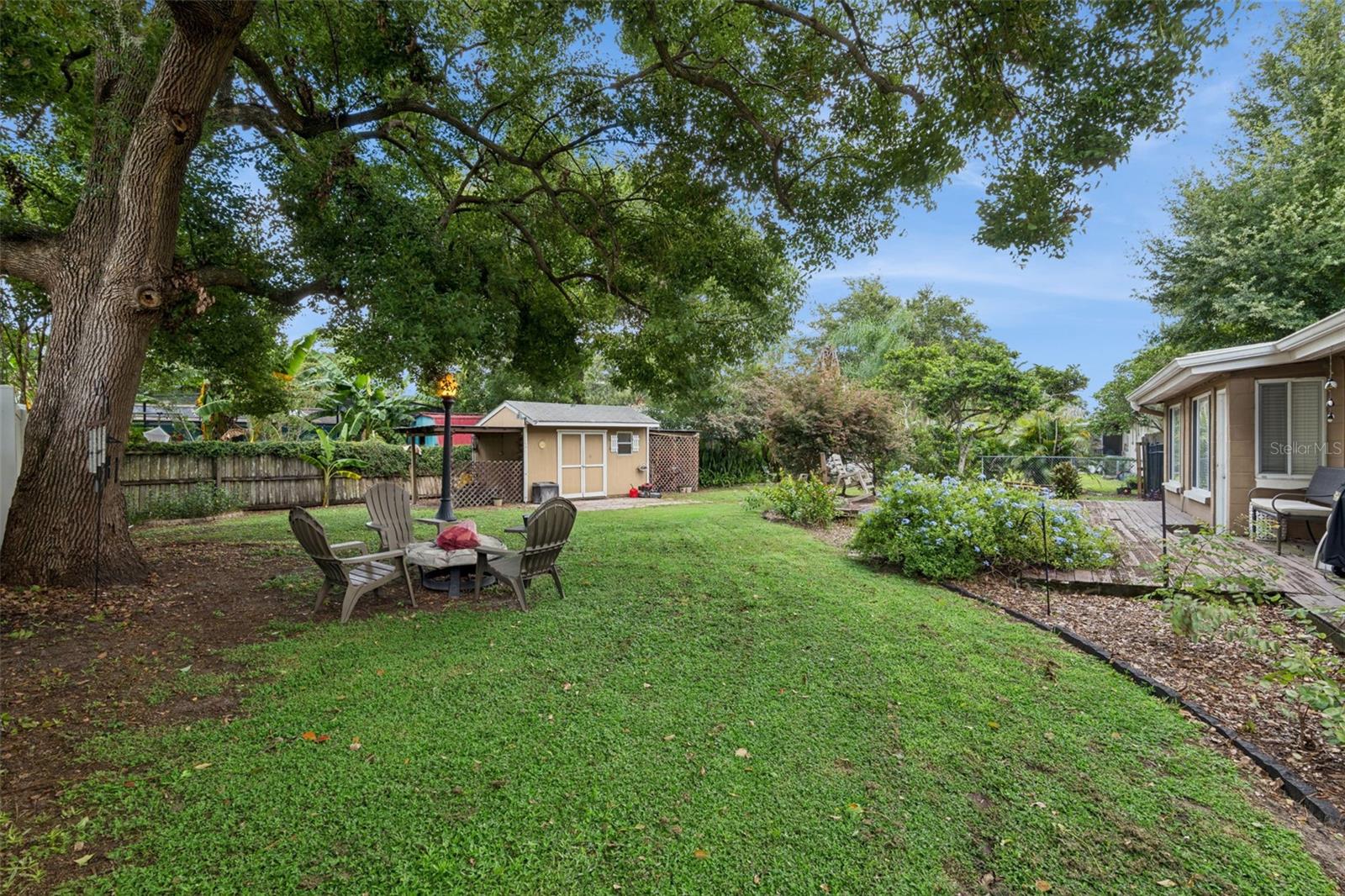 1615 NELA AVENUE photo 3
