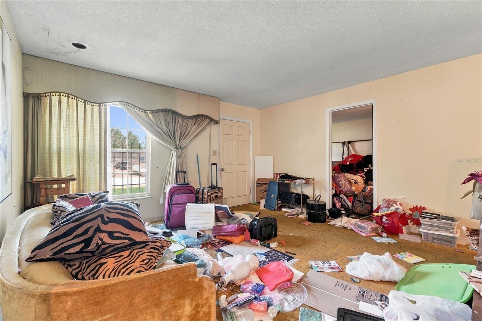 1147 CORETTA WAY photo 4