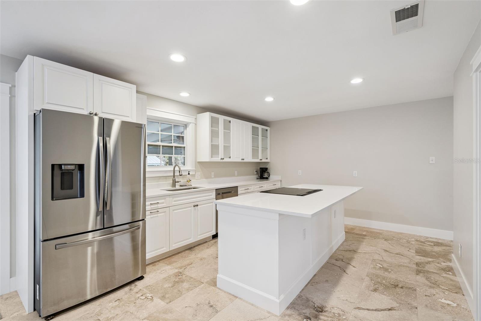 14335 FRESNO DRIVE photo 3