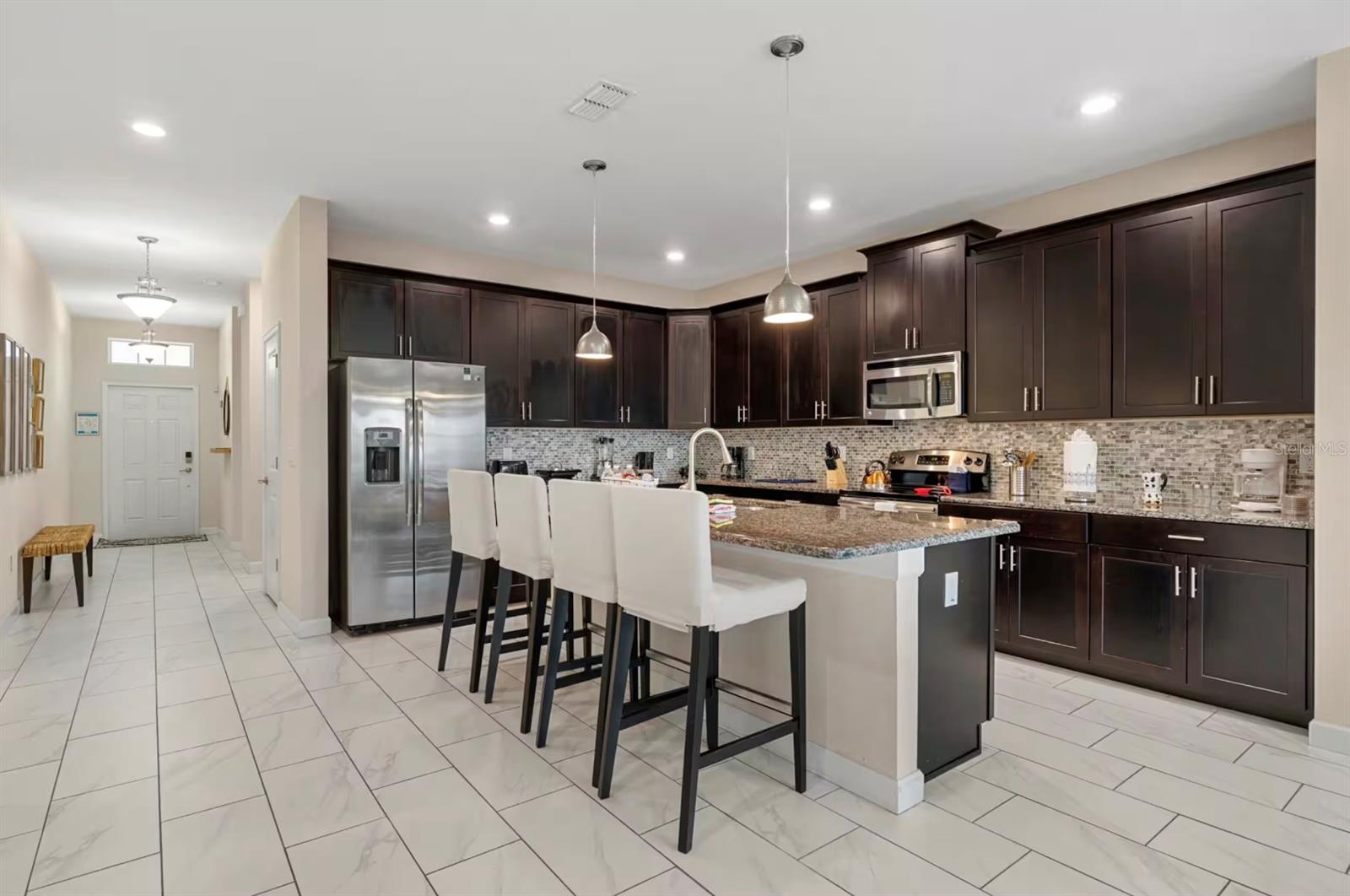 4700 Sleepy Hollow Drive — photo 5 of 39
