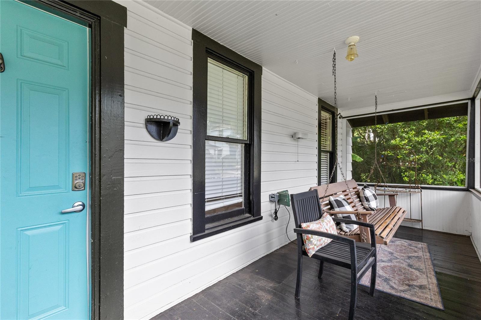 12 N FOREST AVENUE photo 2