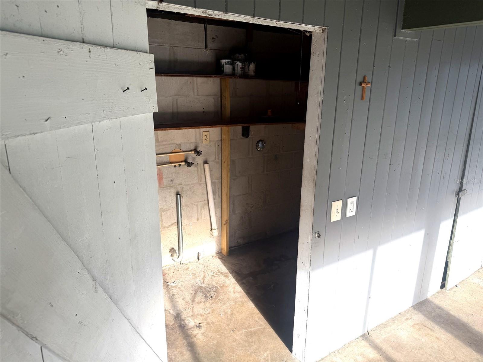 2406 TRACE AVENUE photo 4