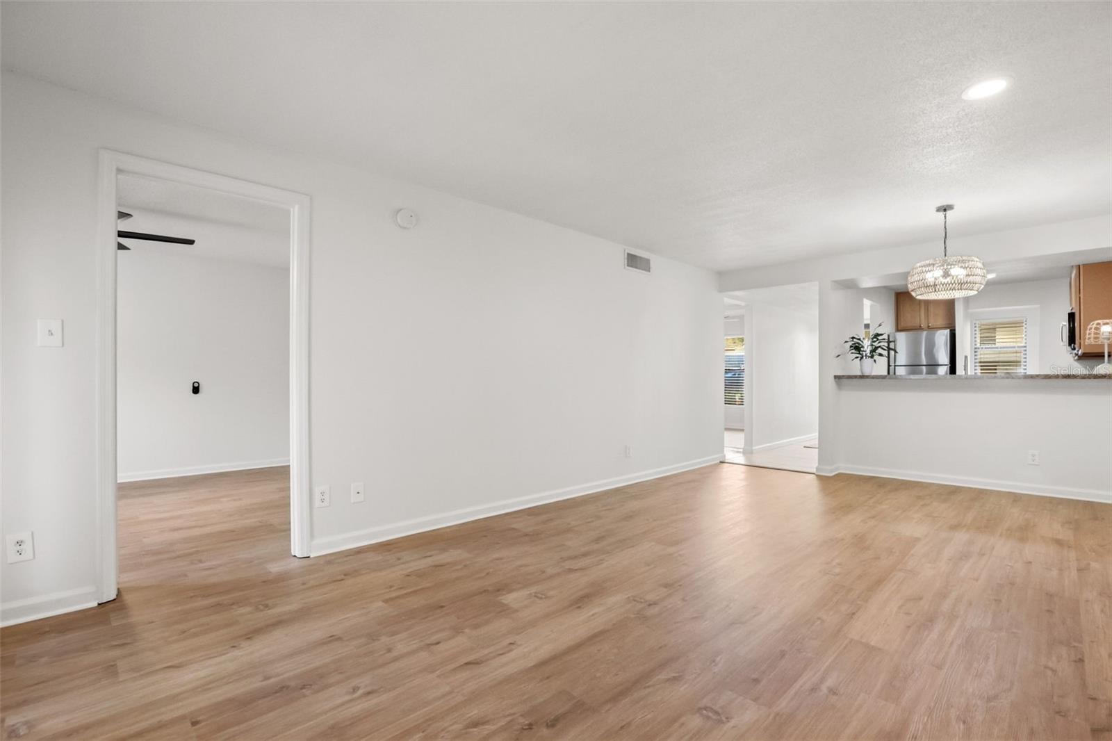 3046 PLAZA TERRACE DRIVE #3046 photo 4