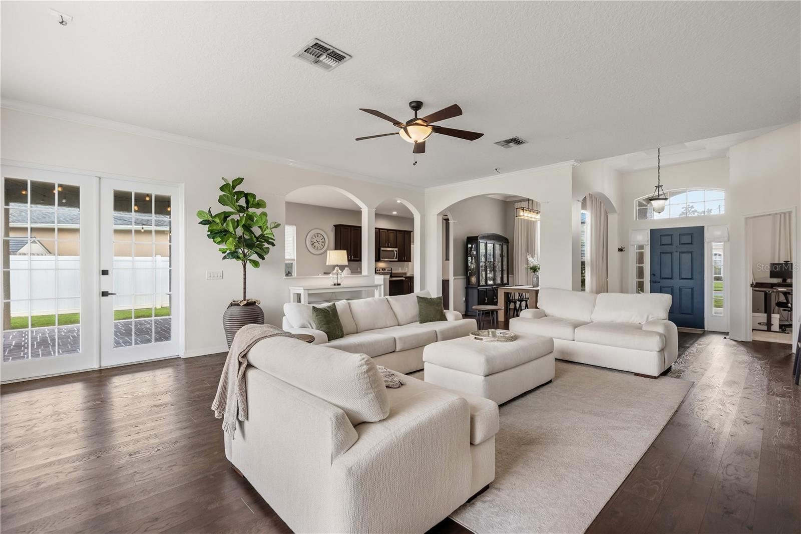 4247 CRANMORE COURT photo 4