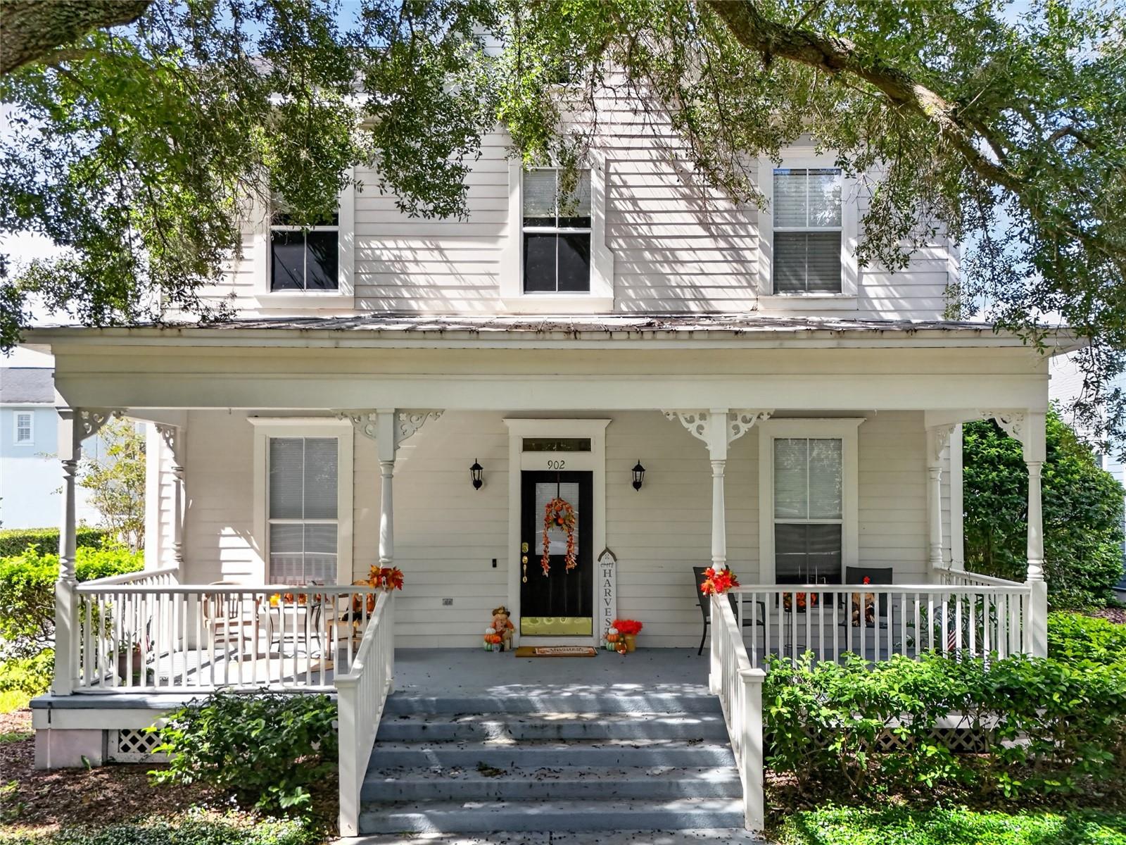 902 WATERSIDE DRIVE