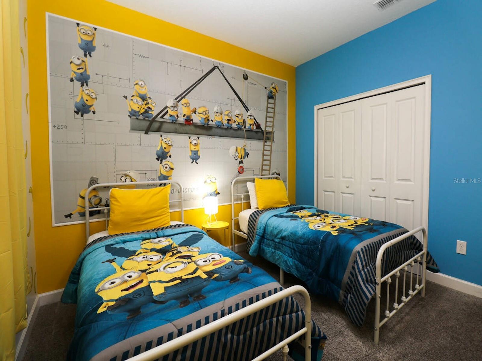 4726 Sleepy Hollow Drive — photo 18 of 52