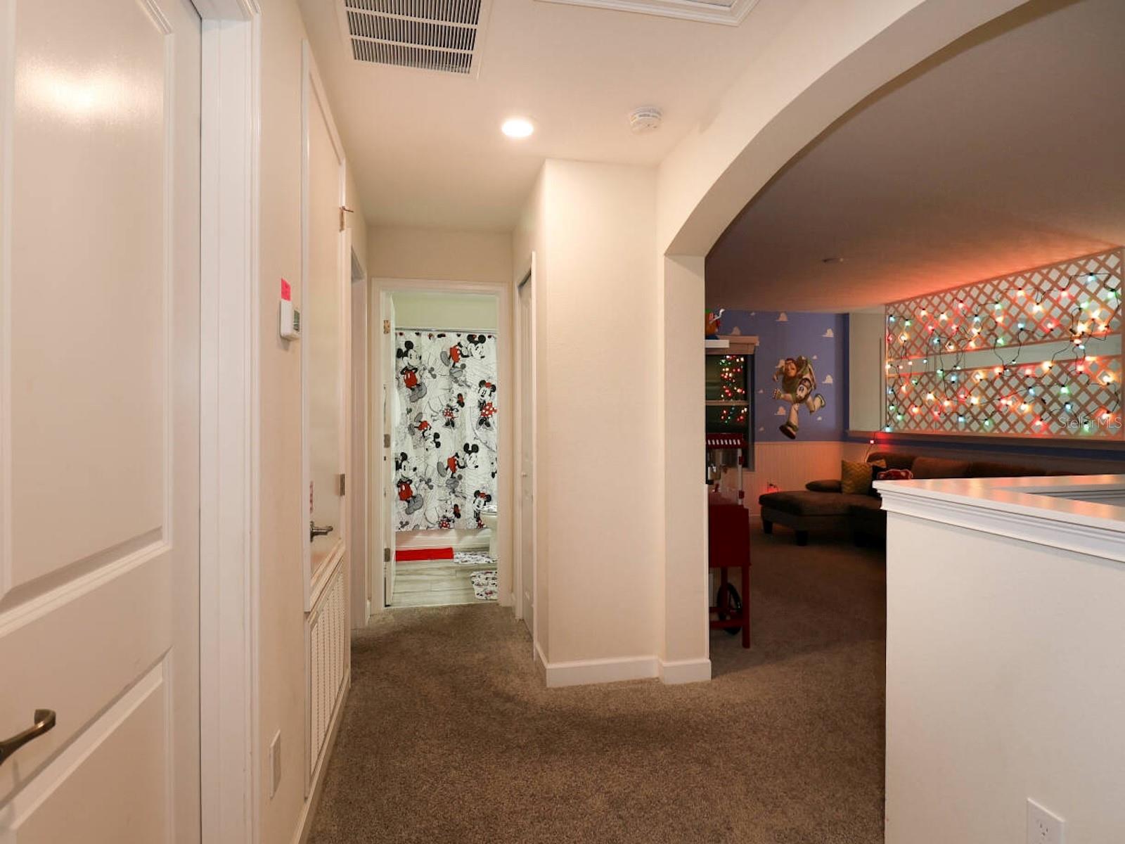 4726 Sleepy Hollow Drive — photo 24 of 52