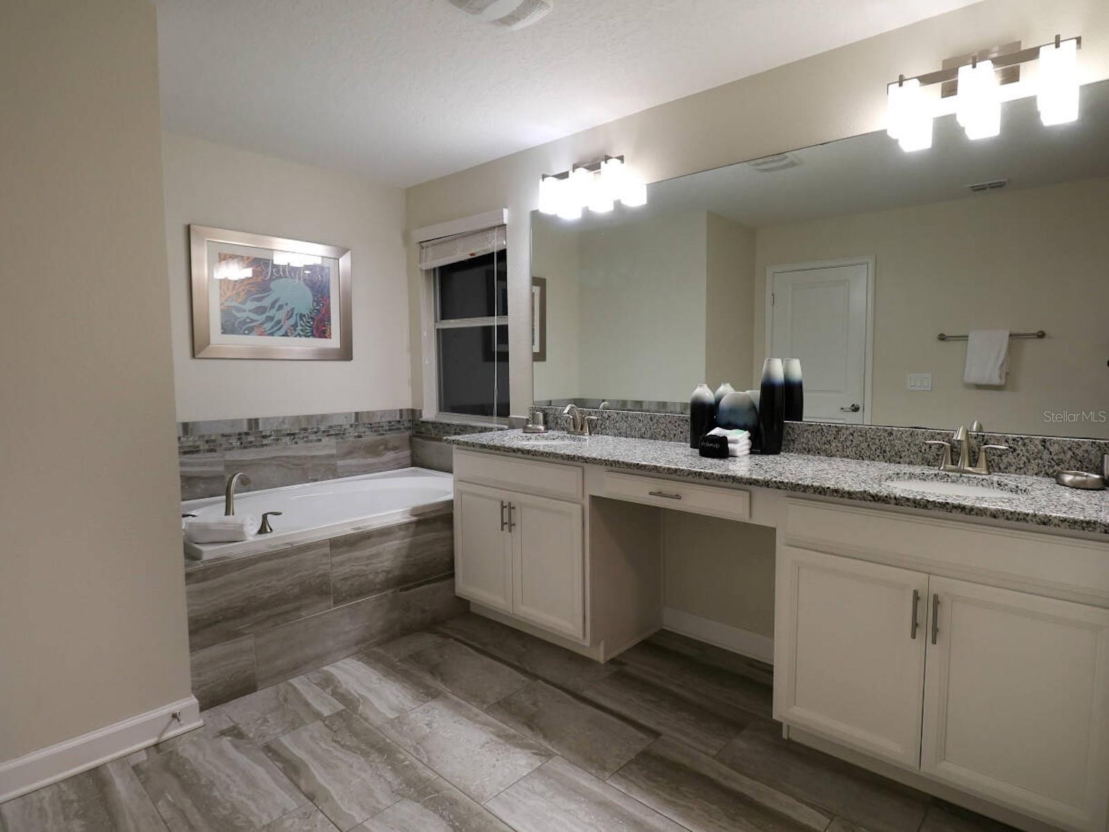 4726 Sleepy Hollow Drive — photo 34 of 52