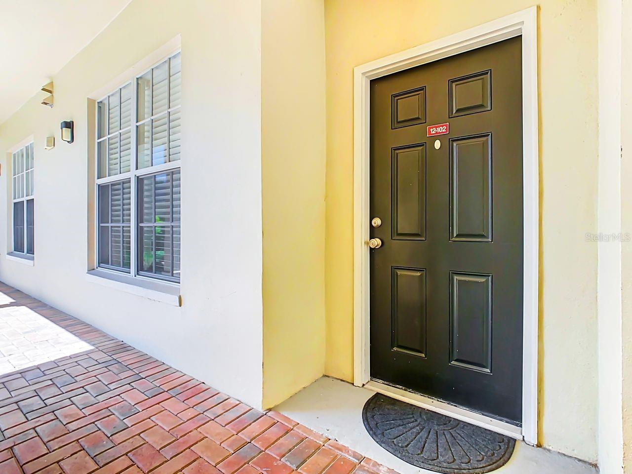 940 SPRING PARK ST #102 photo 3