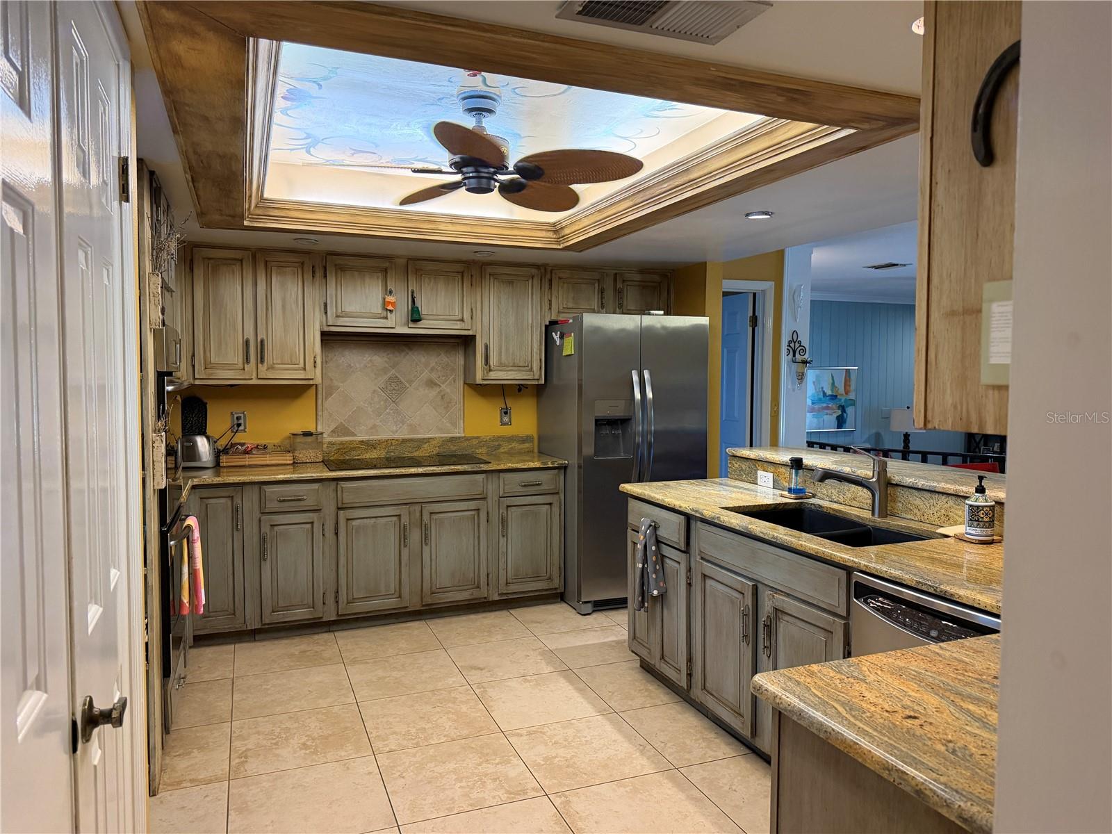 1114 WALD ROAD photo 4