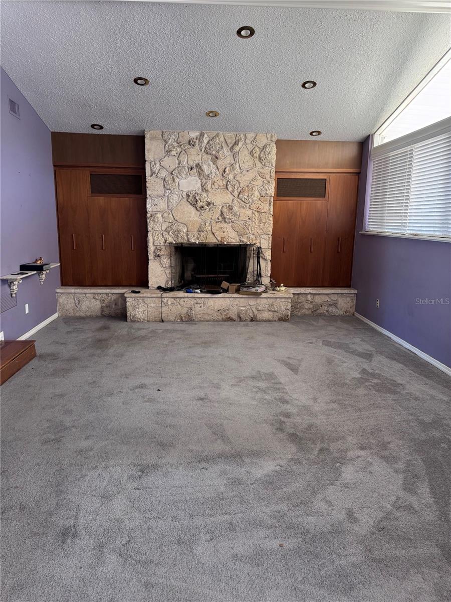 1522 ARTHUR STREET photo 3