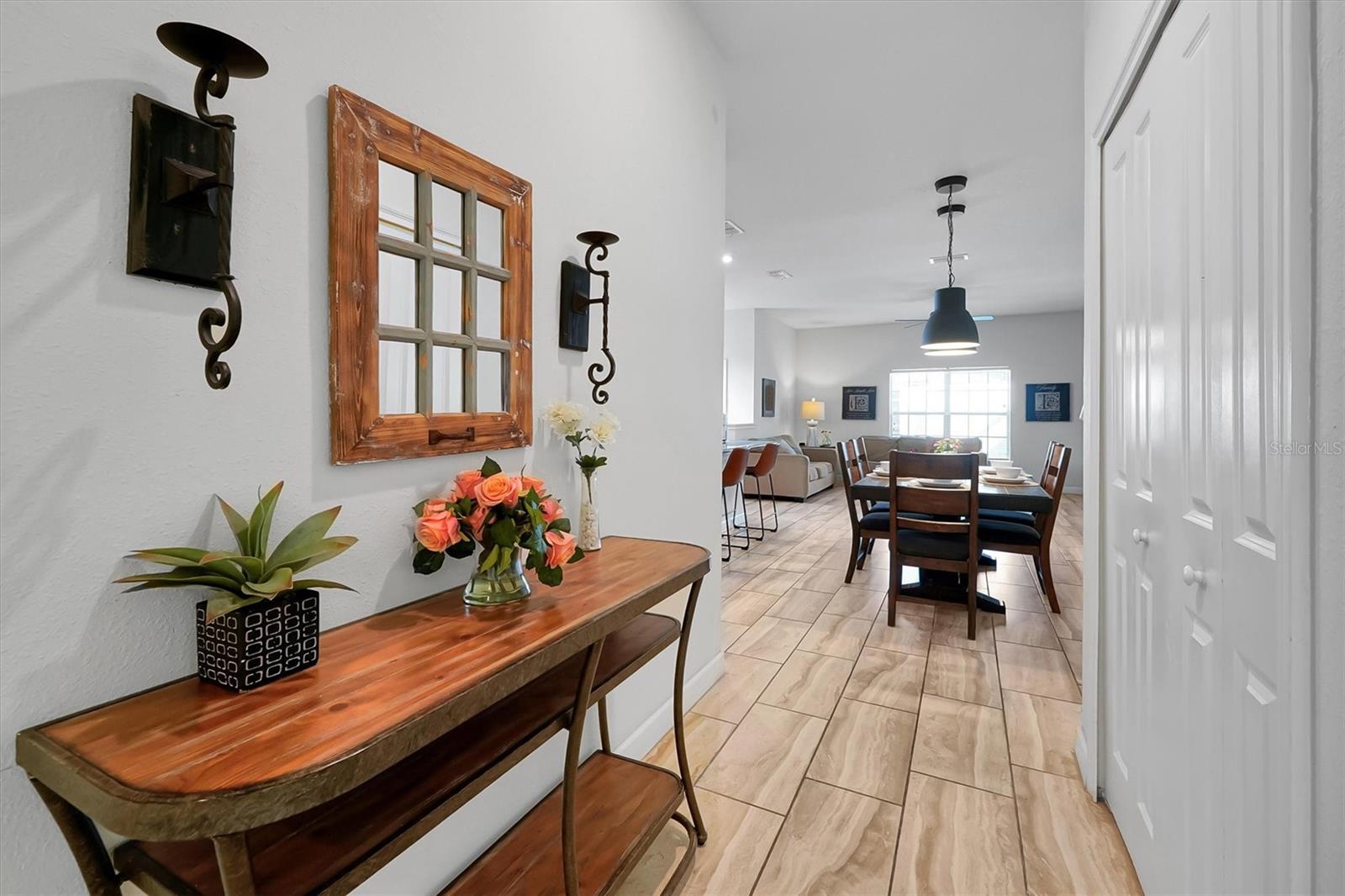 4811 Brier Rose Lane — photo 4 of 55