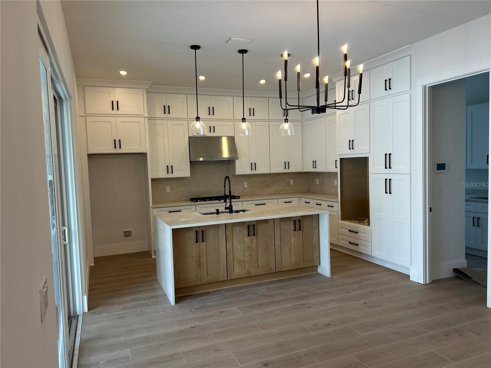 1830 LAKE SUE DRIVE photo 3