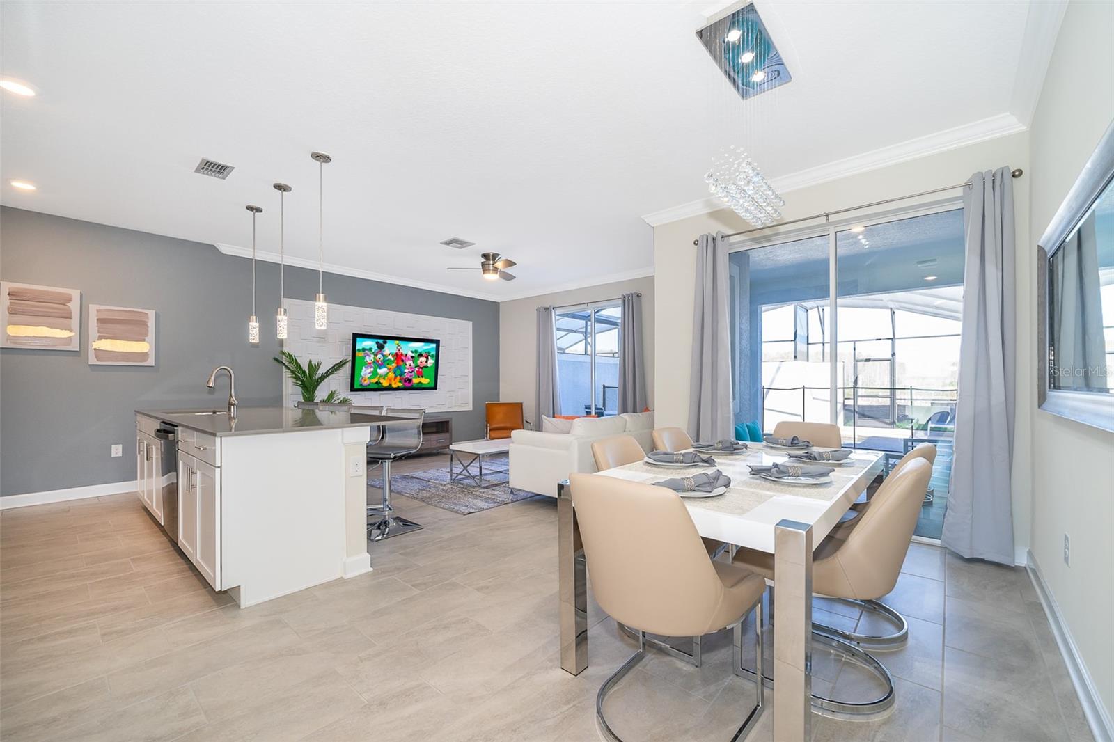 4381 Quote Street — photo 4 of 29