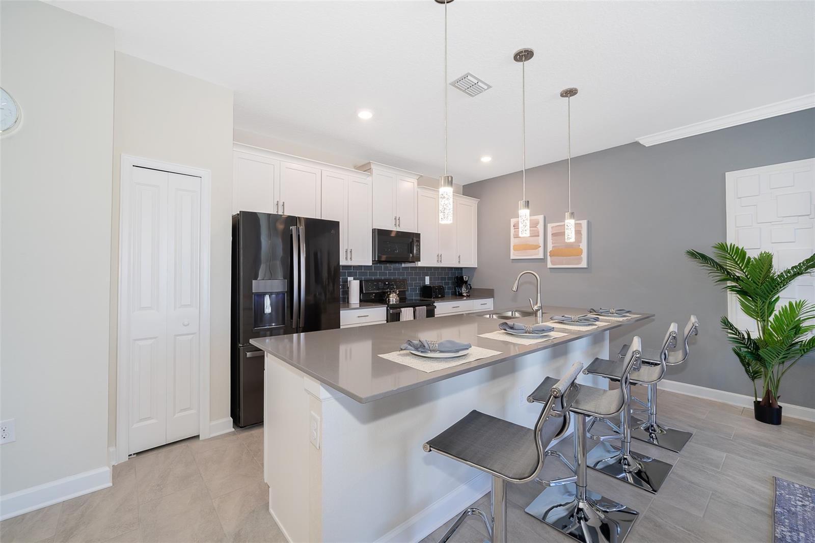 4381 Quote Street — photo 12 of 29