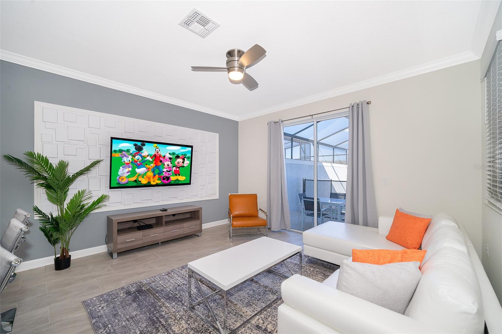 4381 Quote Street — photo 13 of 29