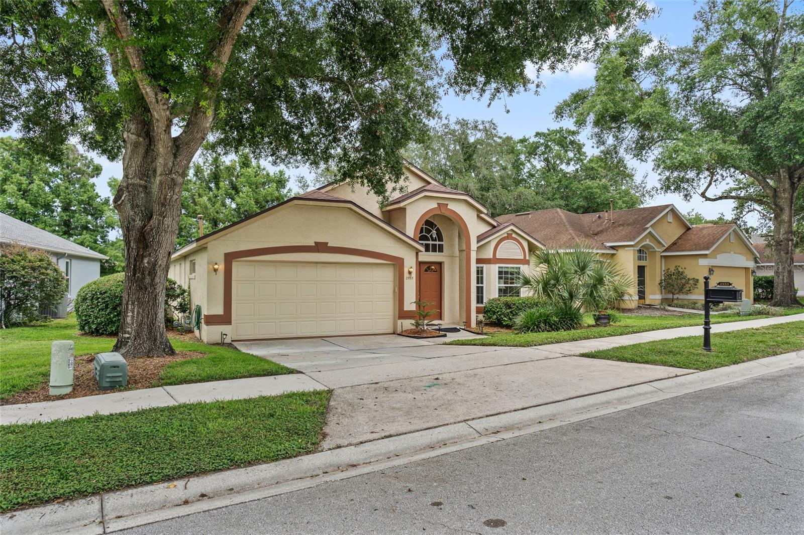 2955 SABEL OAK PLACE photo 2