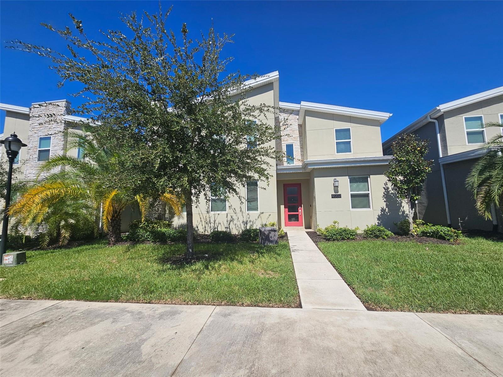 4557 Target Boulevard — photo 2 of 35
