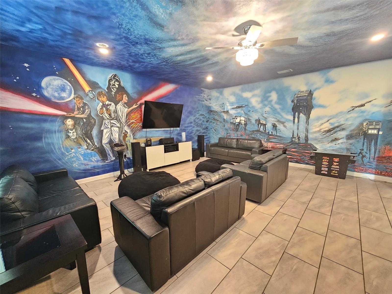 4557 Target Boulevard — photo 4 of 35