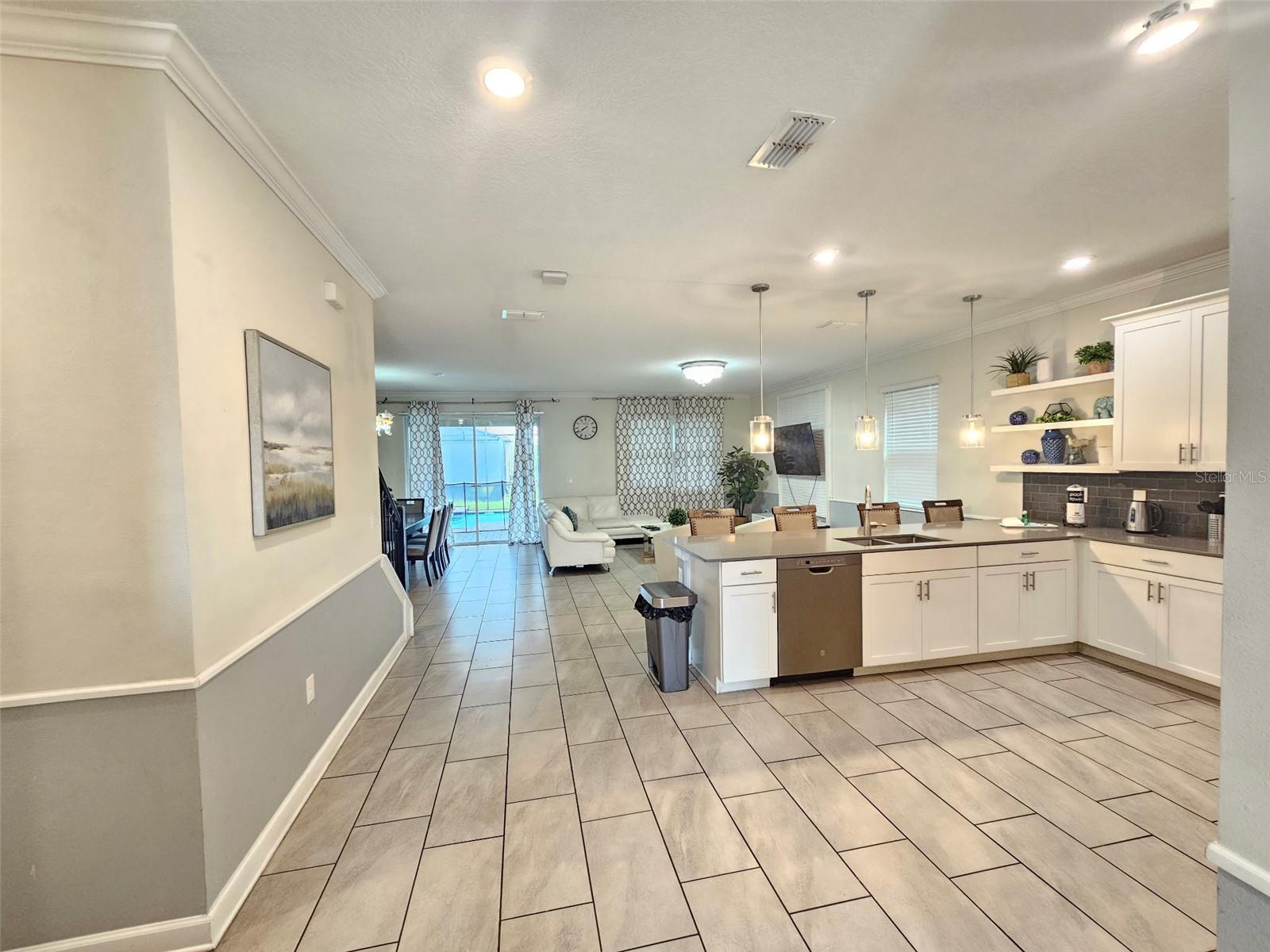 4557 Target Boulevard — photo 12 of 35