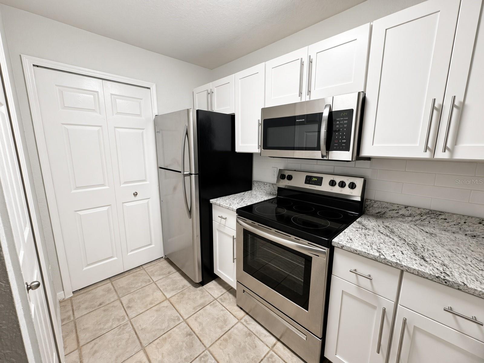 8825 LATREC AVENUE #6105 photo 3