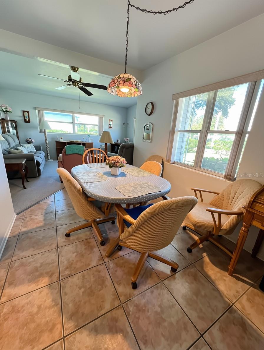 1118 COURTLAND STREET photo 3