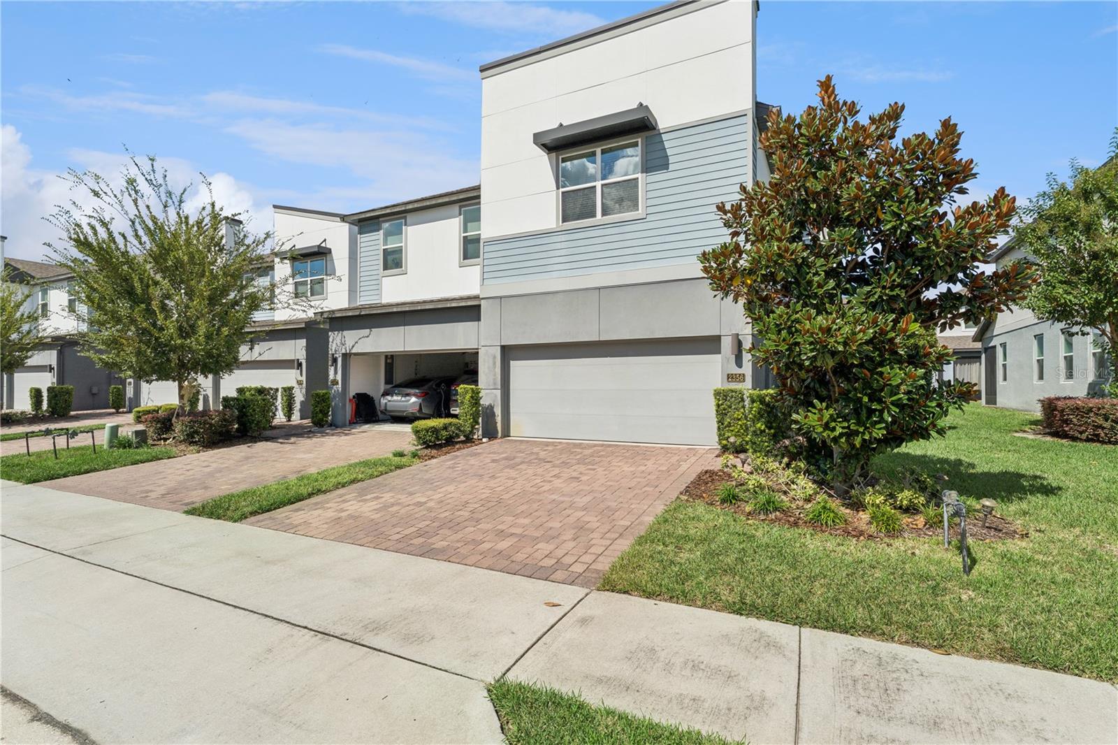 2356 SHADOWLAND LOOP photo 2