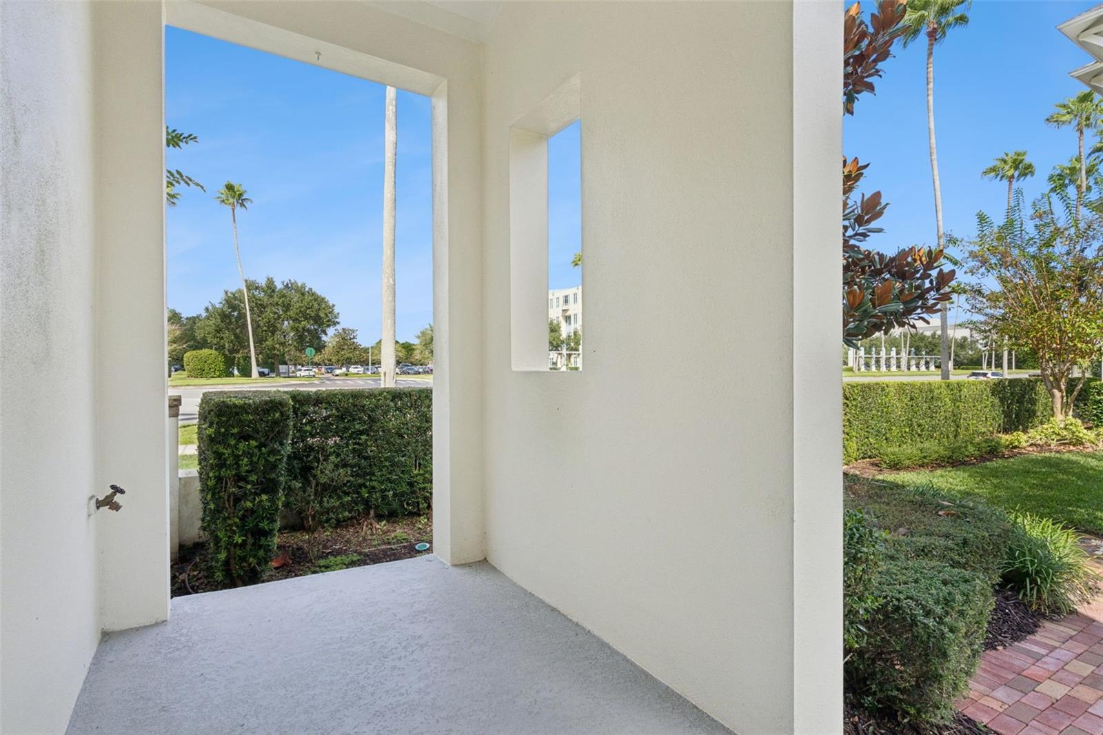 1630 RESOLUTE STREET photo 5