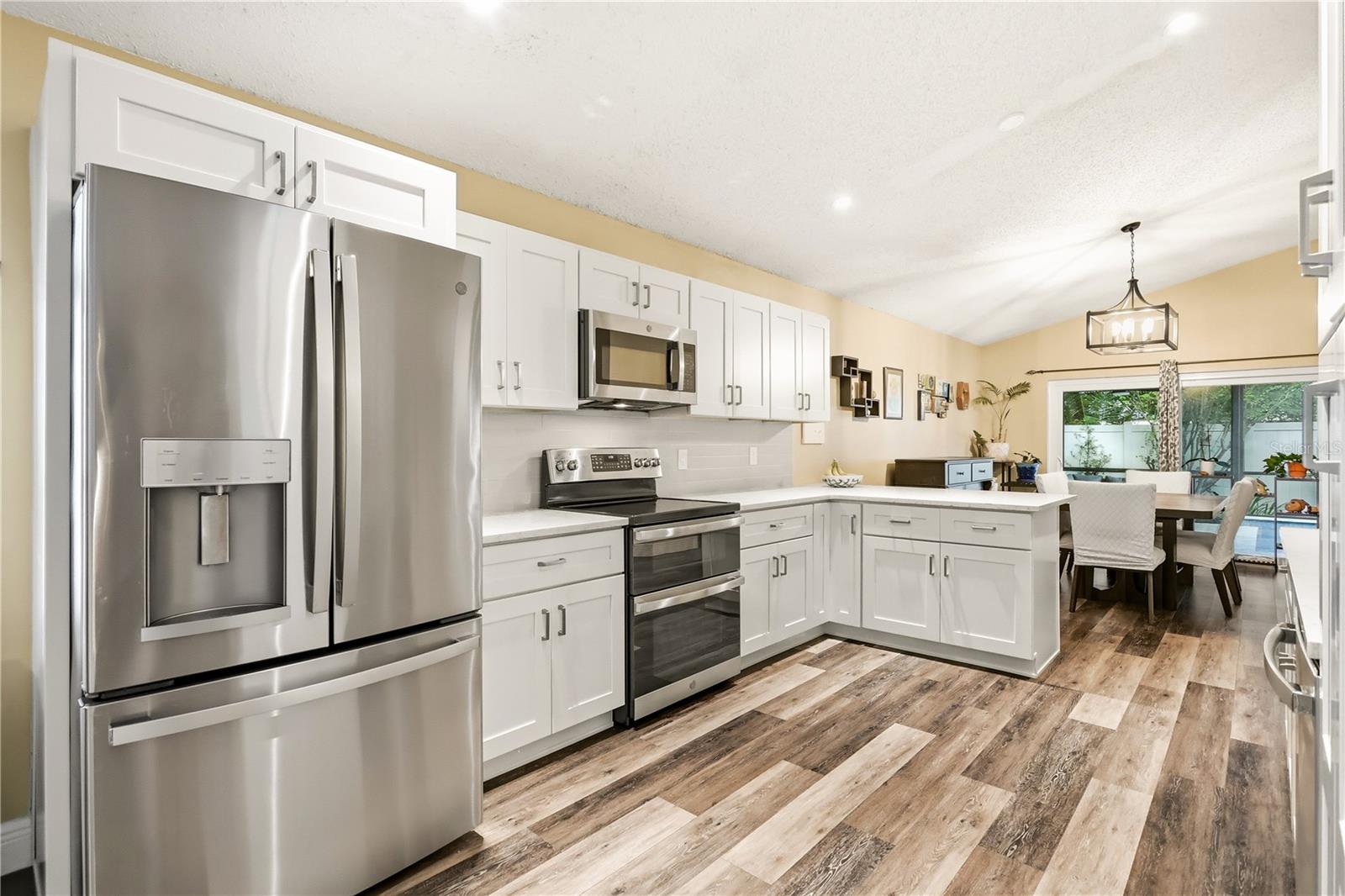 1064 KELLY CREEK CIRCLE photo 3
