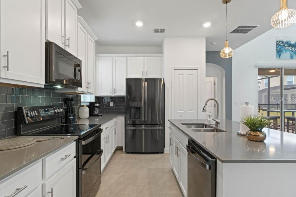 4274 Paragraph Drive — photo 7 of 43