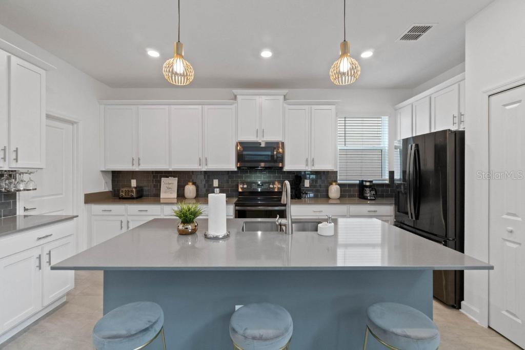 4274 Paragraph Drive — photo 11 of 43